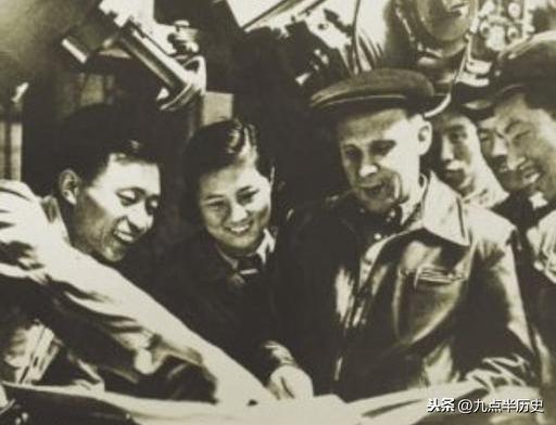 苏联解体后，几千专家放弃西方优厚待遇，却宁愿选择贫穷的中国