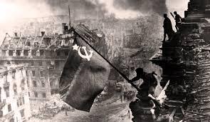 苏联一个方面军近百万人，合围柏林三个方向一点问题都没有