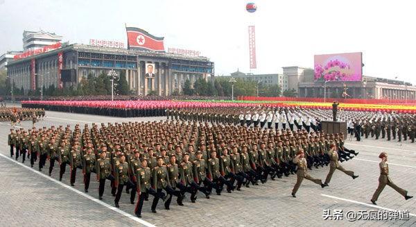 朝鲜阅兵的跳跳步，到底是怎么走出来这种感觉的