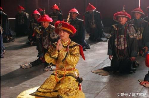 清朝最悲催皇帝，4位皇后都不得善终，最爱的女人33岁暴病而亡